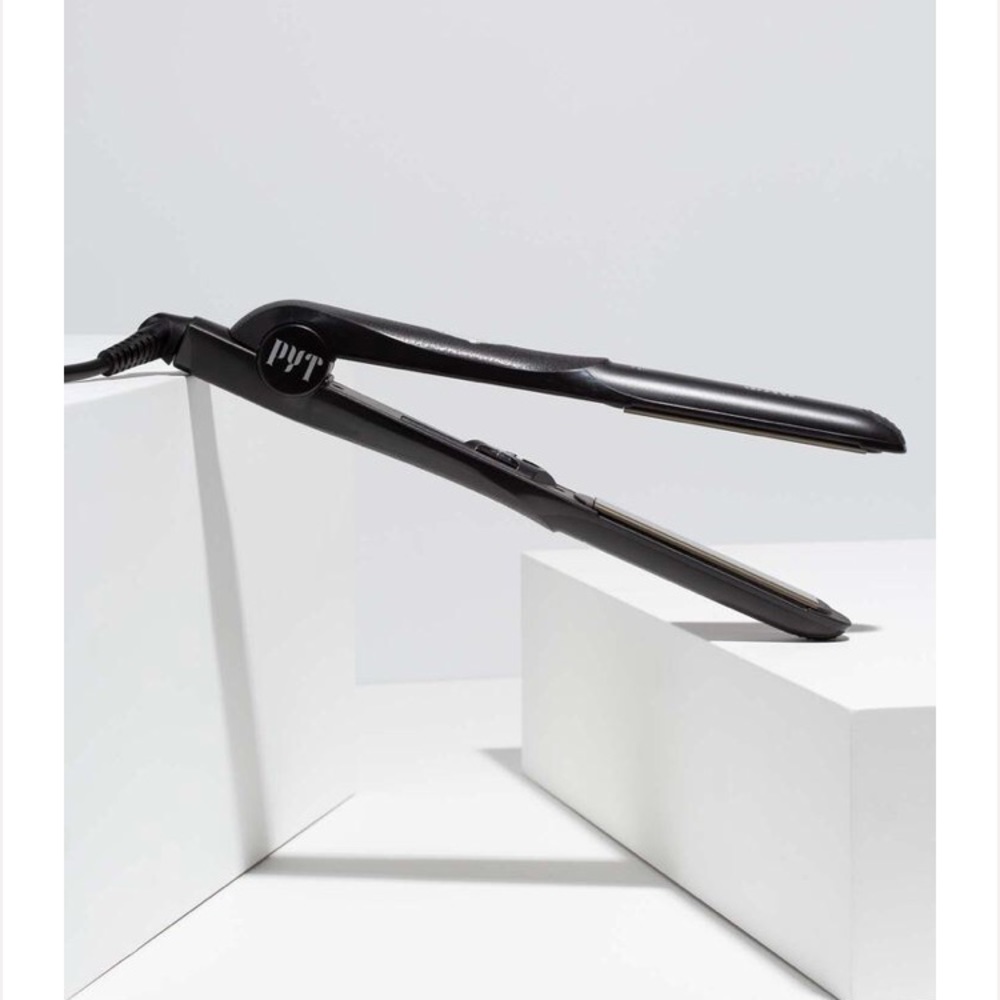 ZERO FRIZZ DIGITAL STYLER